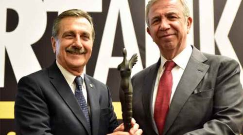 Ahmet Ataç'a Sanata Katkı Ödülü