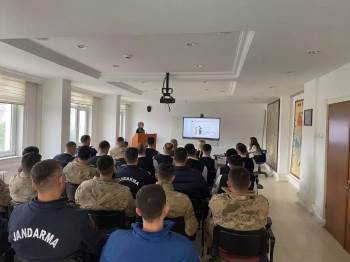 Aile İçi İletişimin Önemi Vurgulandı
