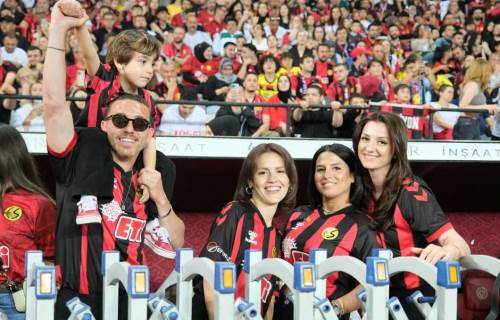 Ailecek tatile çıktılar