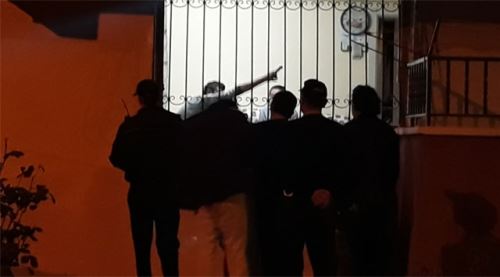 Ailesini rehin alan genç dehşet saçtı