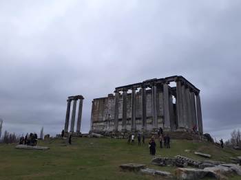 Aizanoi Antik Kenti Bayramda ziyaretçi akınına uğradı!