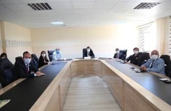 Aizanoi Antik Kenti Kazı Çalışmaları Ele Alındı
