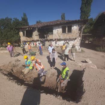Aizanoi Antik Kenti’Ndeki Kazı Çalışmaları Aralıksız Devam Ediyor
