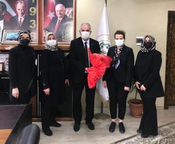 Ak Kadınlardan Başkan Yaman’A Ziyaret
