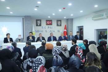 Ak Parti ‘İstişare Ve Değerlendirme’ Toplantısı  Gerçekleştirildi
