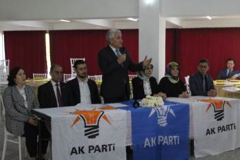 Ak Parti’De Danışma Meclisi Toplantısı Yoğun Bir Katılımla Gerçekleştirildi
