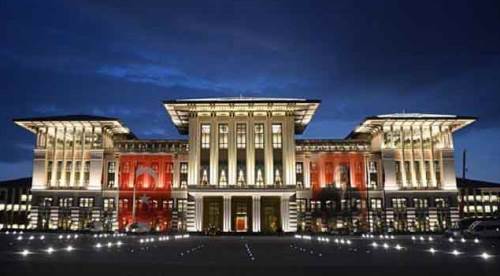 AK Parti'de taşlar yerinden oynar