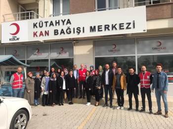 Ak Parti’Den Kan Bağışı Kampanyasına Destek
