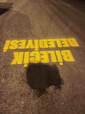 Ak Parti’Den Yol Üzerine T.C. Yazılmasına Tepki
