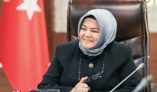 AK Parti Eskişehir Milletvekili Ayşen Gürcan'dan yeni yıl mesajı