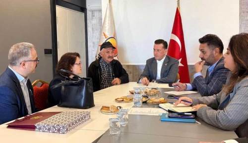 AK Parti Eskişehir Milletvekili Nebi Hatipoğlu vatandaşlarla buluştu