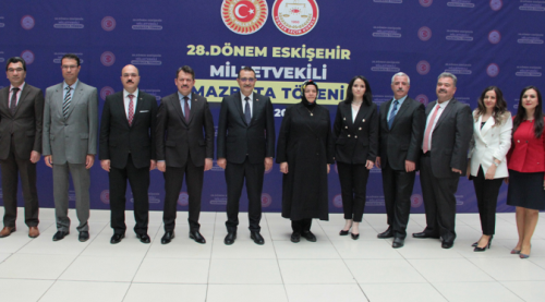 AK Parti Eskişehir milletvekilleri mazbatalarını aldı