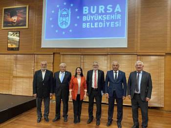 Ak Parti Genel Merkez Yerel Yönetimler Başkanlığı’Nın Toplantısına Katıldılar
