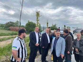 Ak Parti Heyeti Afet Bölgesine Gitti
