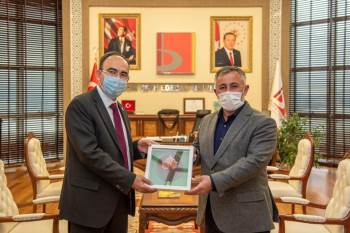 Ak Parti İl Başkanı Yıldırım’Dan Rektör Beydemir’E Ziyaret
