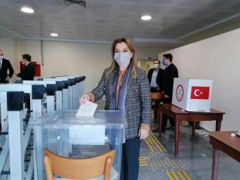 Ak Parti’Nin Kütahya’Daki Üye Sayısı 77 Bin 948’E Yükseldi
