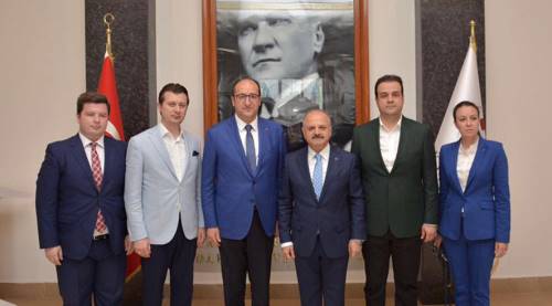 AK Parti Vali Çakacak'ı ziyaret etti