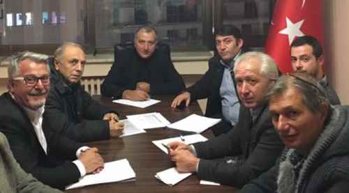 AK Parti ve CHP'nin 'hatboyu' tartışması