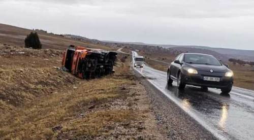 AK Parti'ye yüklendi: "Eskişehir'deki ölüm yolu için çıkın hesap verin!"