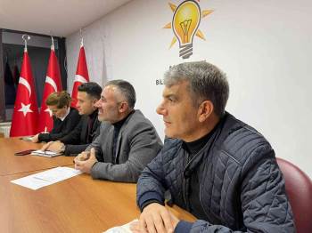 Ak Parti Yönetim Kurulu Toplandı
