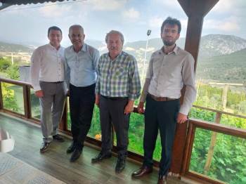 Ak Partili Başkanlar Bir Araya Geldi
