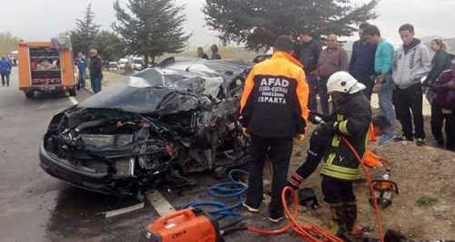 AK PARTİLİ ESKİ BAŞKAN KAZADA ÖLDÜ