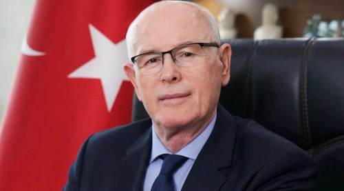 AK Türkiye’de doğsaydı Kurt’un adını bilmezdik