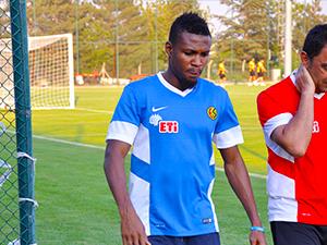 Akaminko kadrodan çıkarıldı