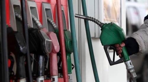 Akaryakıtta indirim kısa sürdü: Zam yeniden kapıda!