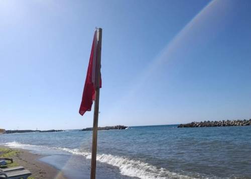 Akçakoca’da denize girmek yasaklandı