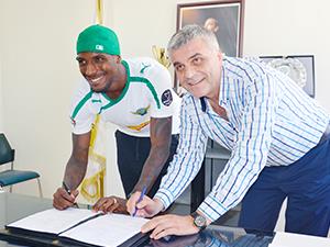 Akhisarda transfer taarruzu