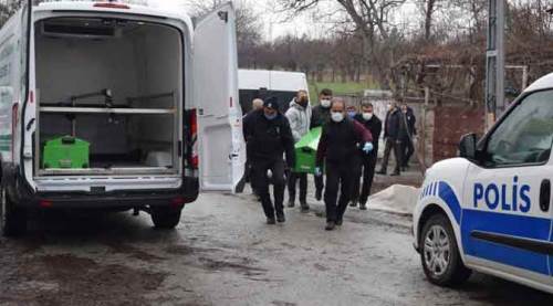 Akıl almaz olay! Babasını öldürüp okula gitti...