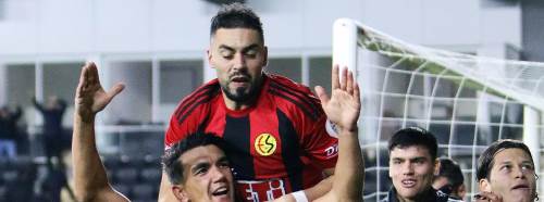 Akın Akman parmak ısırttı