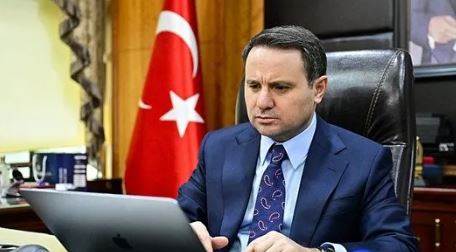 Akın Gürlek Kimdir?