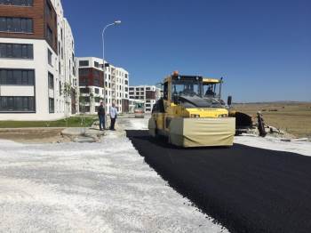 Akkent’E Sıcak Asfalt
