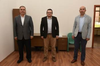 Aküsem’De Bayrak Değişimi
