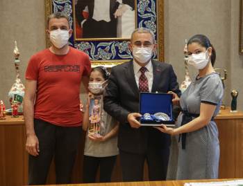 Ala Luiza’Nın Talebini Başkan Işık Gerçekleştirdi
