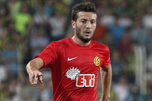 Alman panzeri Özgürü takibe aldı