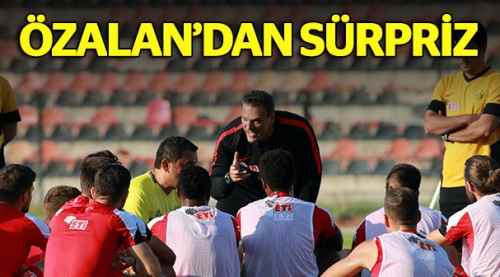 Alpay Özalan'dan sürpriz