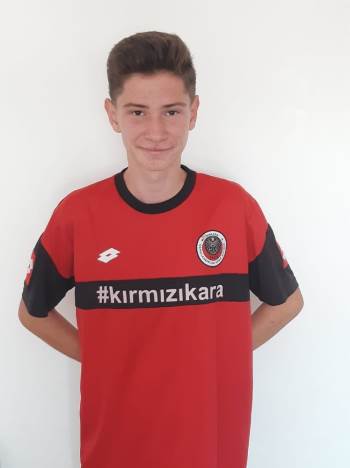 Alper Yerli Gençlerbirliği’Ne Transfer Oldu
