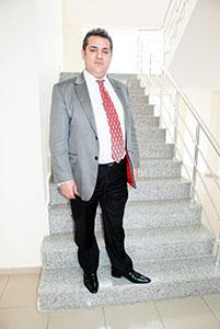 Alperi herkes istiyor