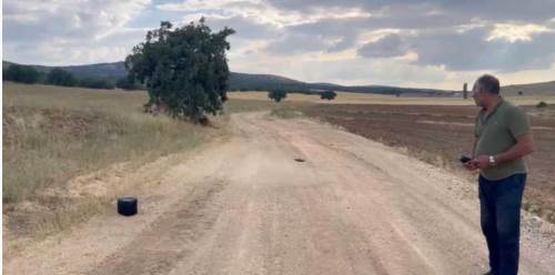 Alpu’da kaybolan gebe inek için İHA destekli arama