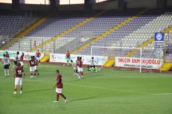 Altayspor İle Bandırmaspor Hazırlık Maçı Yaptı
