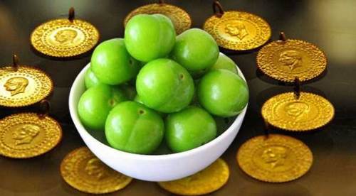 Altın günlerinde artık erik takılacak: Eriğin kilo fiyatı dudak uçuklattı