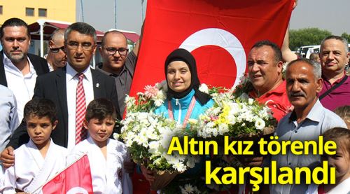 Altın kız Eskişehir'de törenle karşılandı