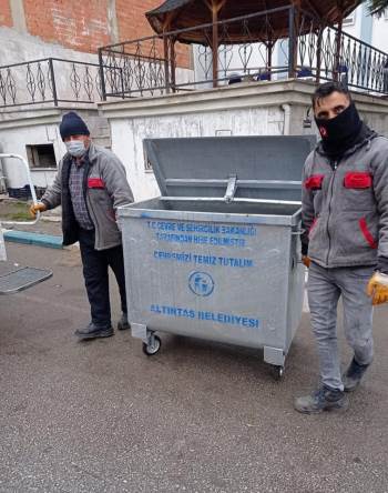 Altıntaş Belediyesine 50 Adet Çöp Konteyneri
