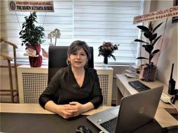 Altıntaş’In Kadın Orman İşletme Müdürü Göreve Başladı
