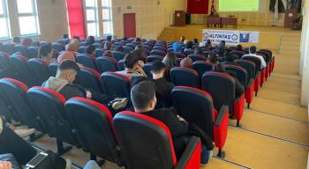 Altıntaş Myo’Da İki Panel Birden
