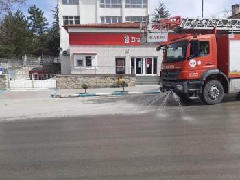 Altıntaş Sokakları Dezenfekte Edildi
