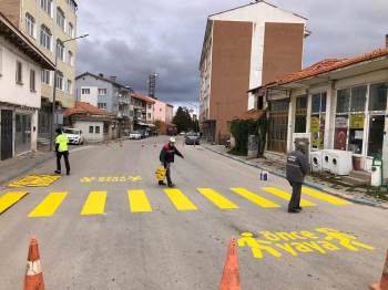 Altıntaş’Ta ’’Yaya Geçidi’’ Çalışması
